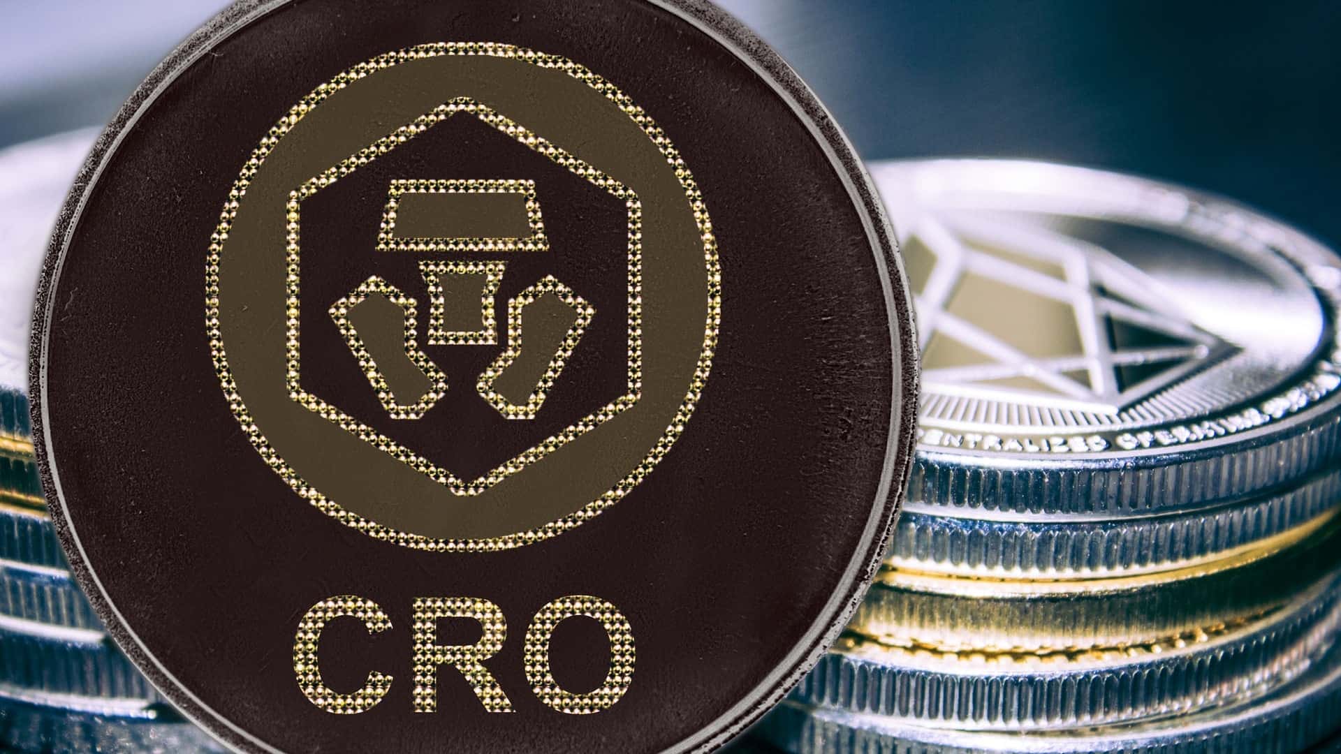 ما هي العلاقة بين Cronos CRO و Crypto.com