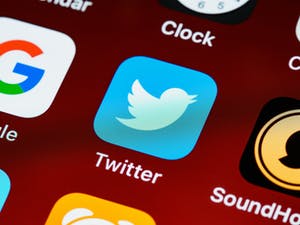 ايلون ماسك يشتري موقع Twitter بصفقة تقدر ب 44 مليار دولار